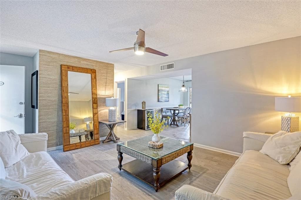 788 Park Shore DR F29 NAPLES, FL 34103