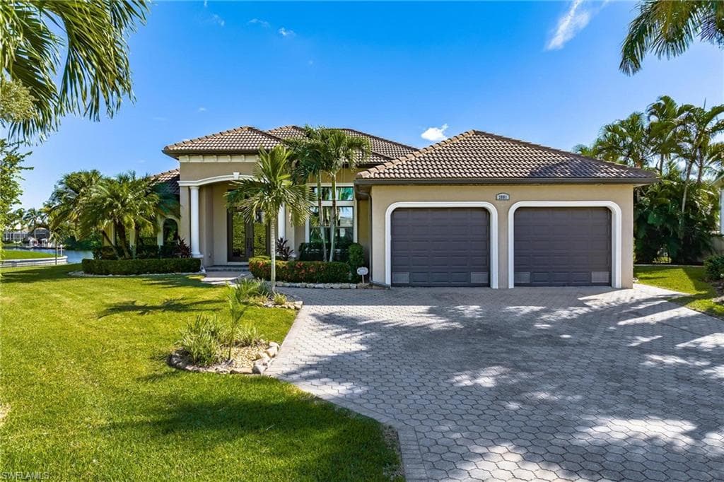 2801 SW 40th ST CAPE CORAL, FL 33914