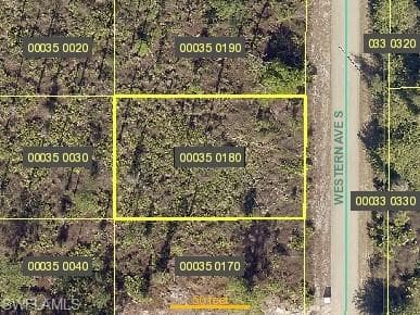 340 Western AVE S LEHIGH ACRES, FL 33974