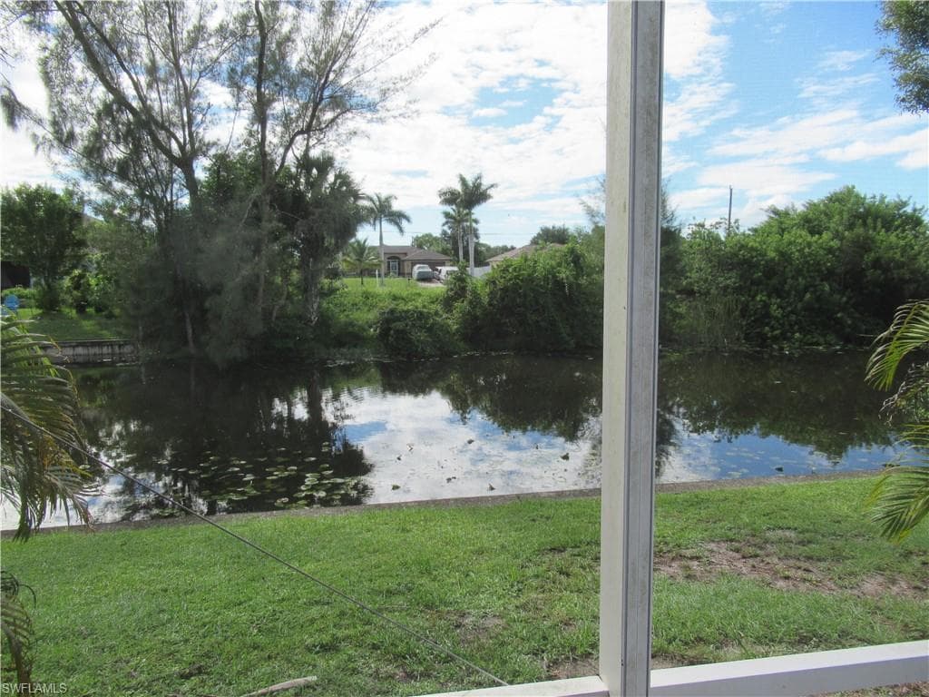1630 SW 15th AVE CAPE CORAL, FL 33991