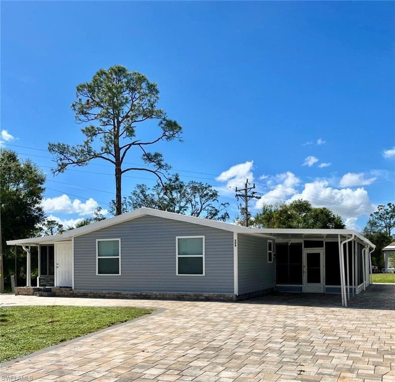 504 Timber LN S NORTH FORT MYERS, FL 33917