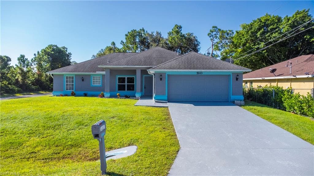 5213 Lee ST LEHIGH ACRES, FL 33971