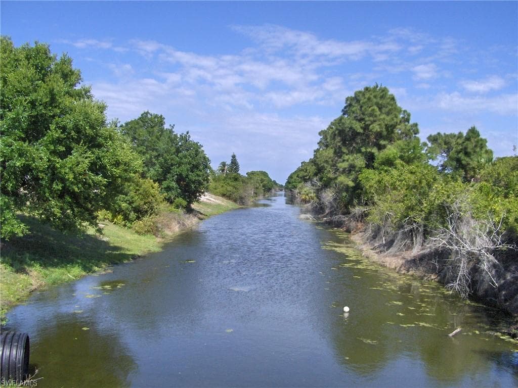 126 Albatross RD ROTONDA WEST, FL 33947