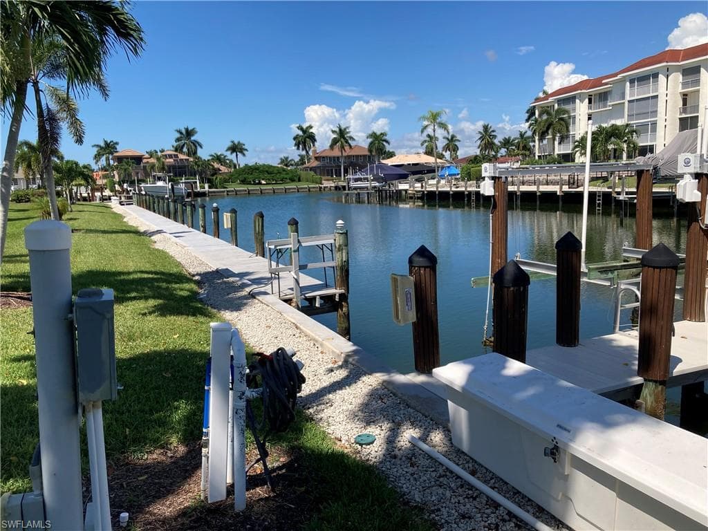 860 Panama CT 219 MARCO ISLAND, FL 34145