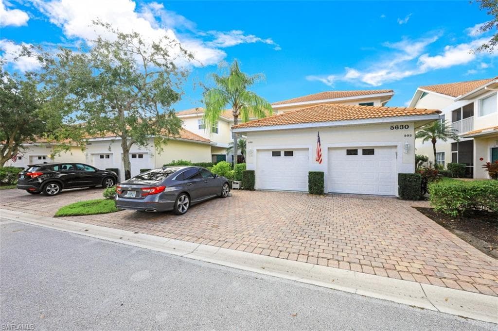 5630 Northboro DR 102 NAPLES, FL 34110