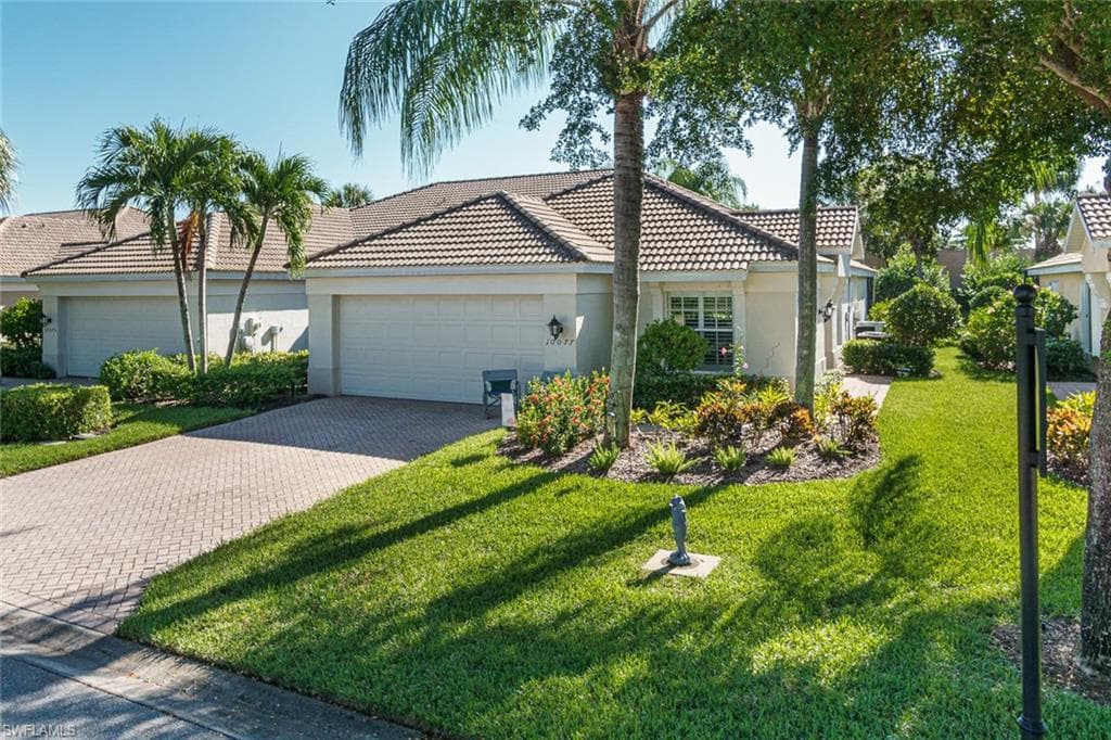 10077 Colonial Country Club BLVD FORT MYERS, FL 33913