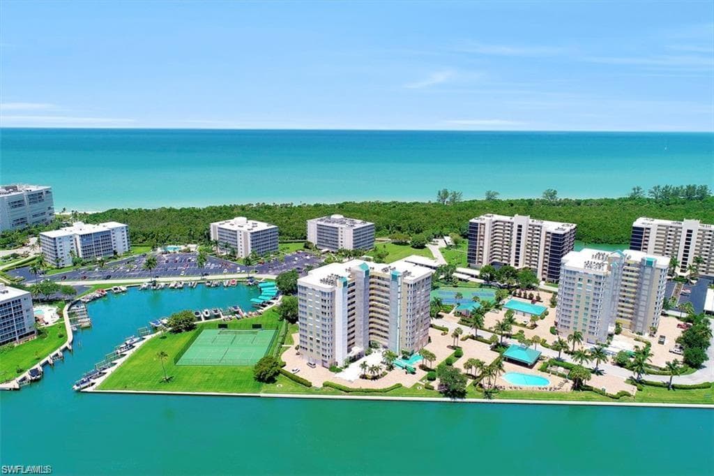 25 Bluebill AVE A-502 NAPLES, FL 34108