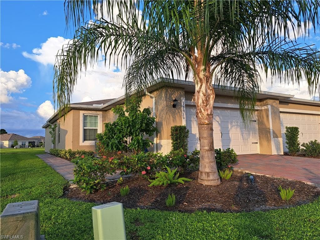 19510 Galleon Point DR LEHIGH ACRES, FL 33936