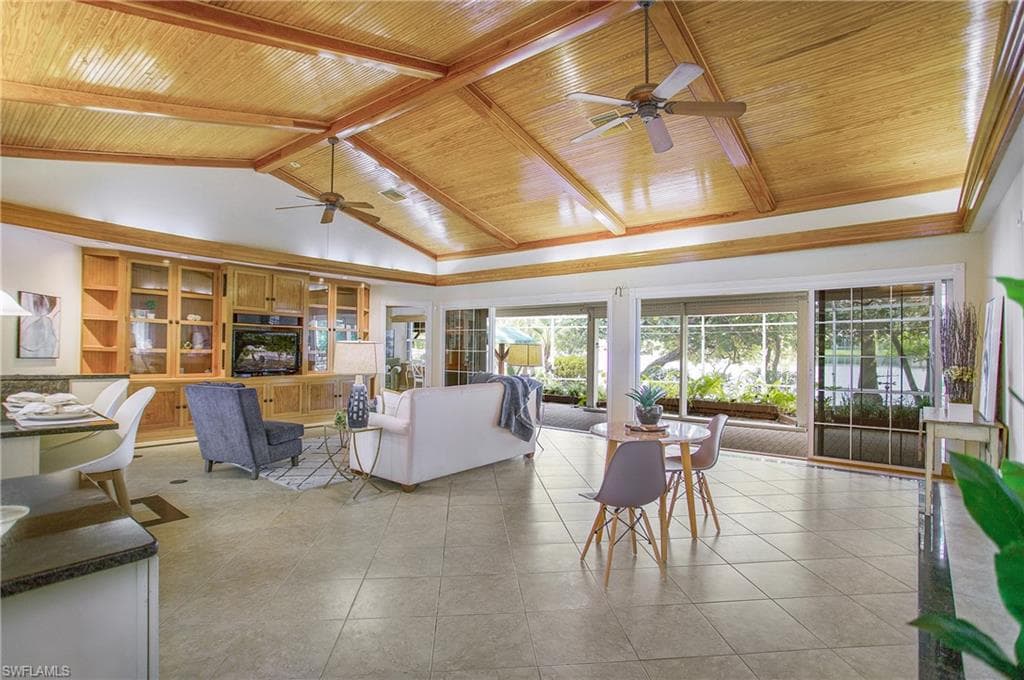 3992 Reflection CT NAPLES, FL 34109