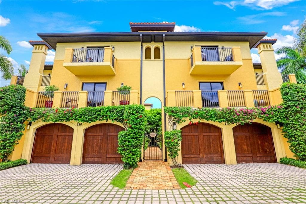 270 5th AVE S H-2 NAPLES, FL 34102