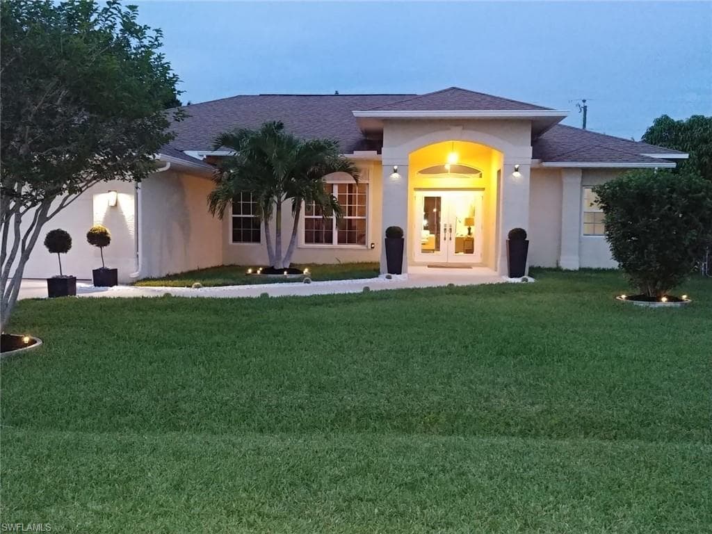 1525 SE 8th PL CAPE CORAL, FL 33990