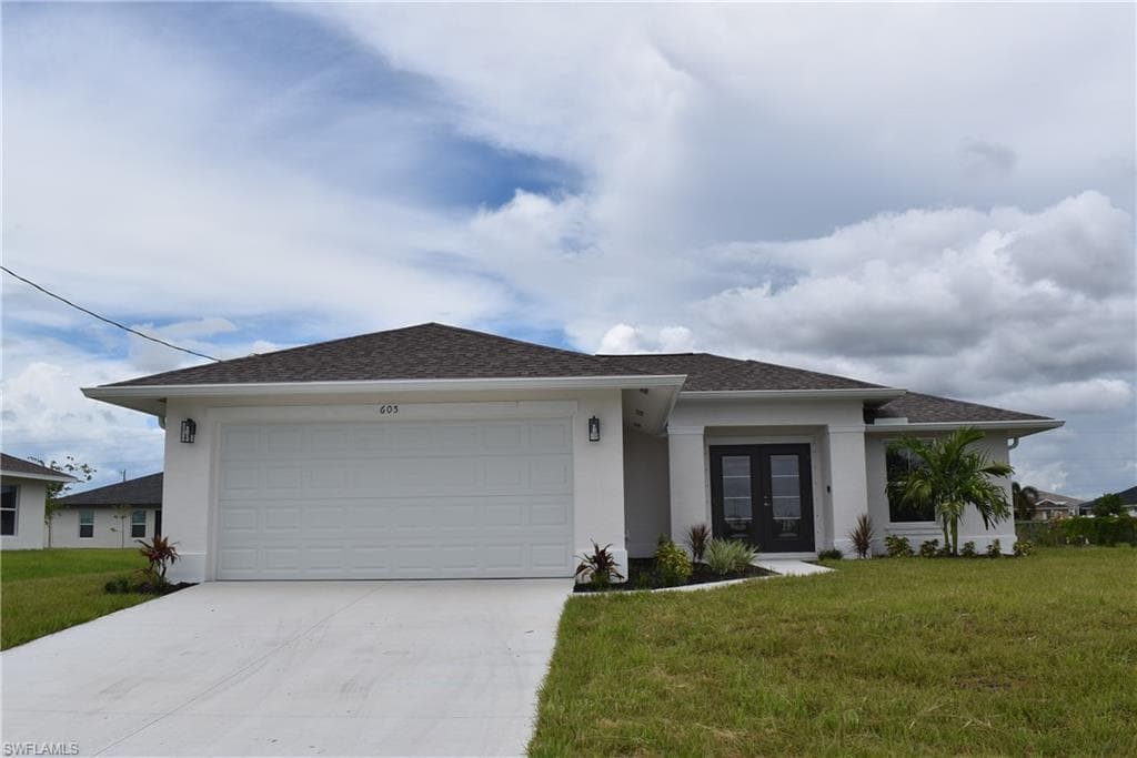 605 25th ST CAPE CORAL, FL 33993