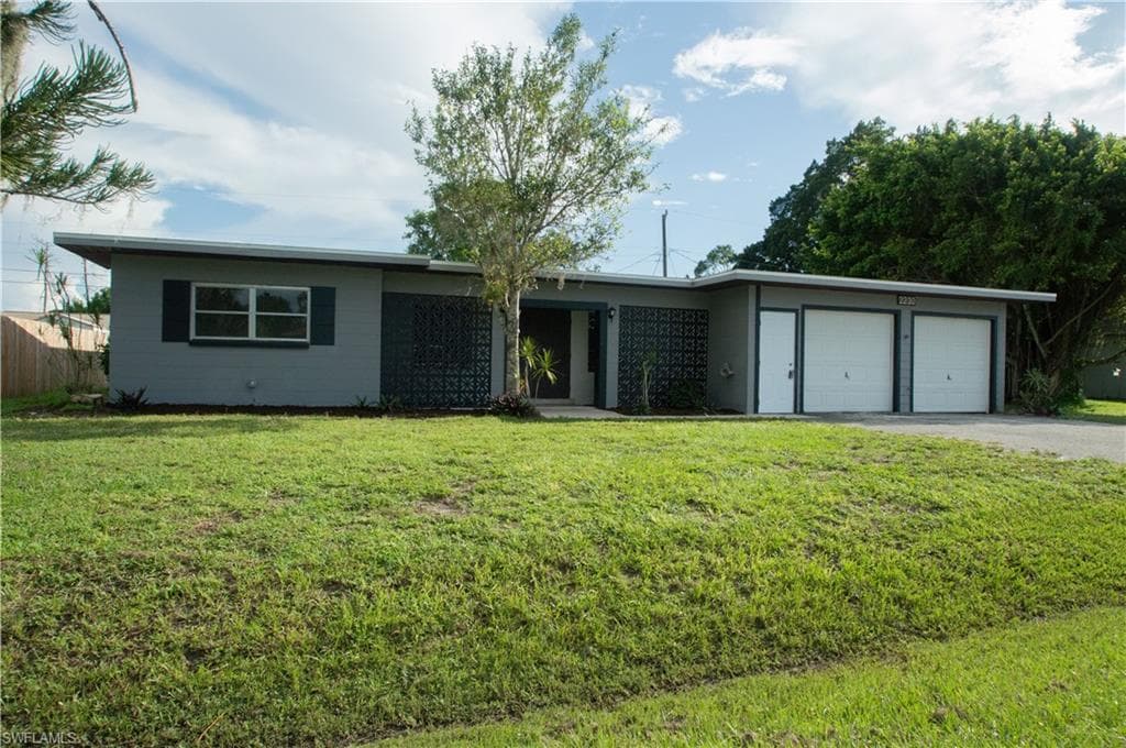 2230 Harvard AVE FORT MYERS, FL 33907