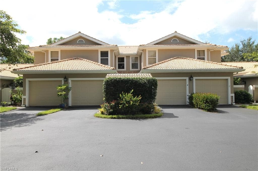 341 Emerald Bay CIR T5 NAPLES, FL 34110