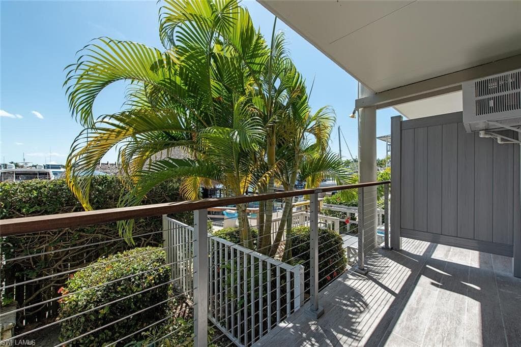 900 Broad AVE S 140 NAPLES, FL 34102
