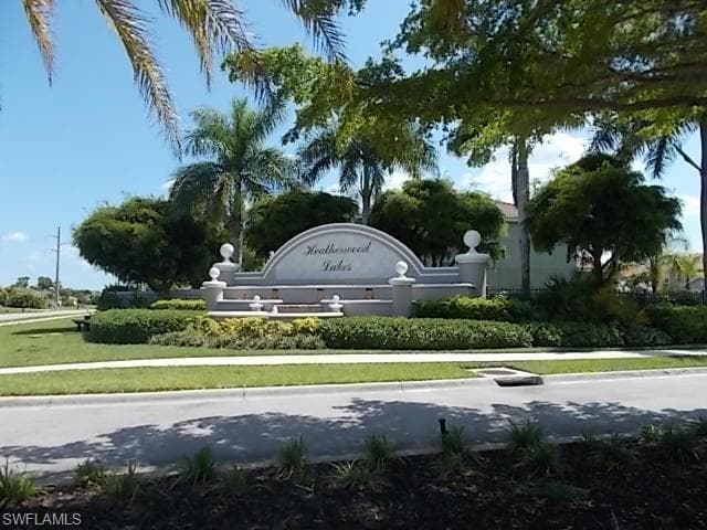 2064 Willow Branch DR CAPE CORAL, FL 33991