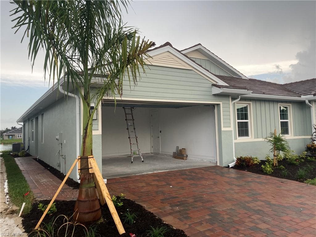 1098 Rolling Brook LN NAPLES, FL 34114