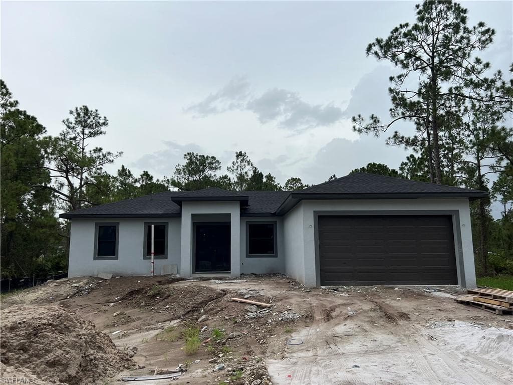 831 FERNDALE AVE S LEHIGH ACRES, FL 33974