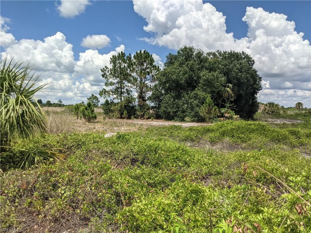 X 58th AVE NE NAPLES, FL 34120