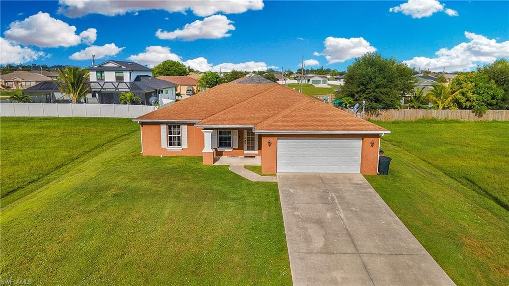 2104 NE 5th PL CAPE CORAL, FL 33909