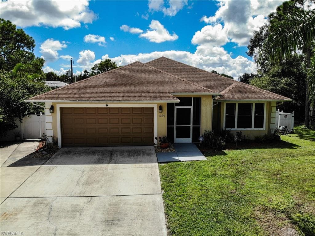 8196 Albatross RD FORT MYERS, FL 33967