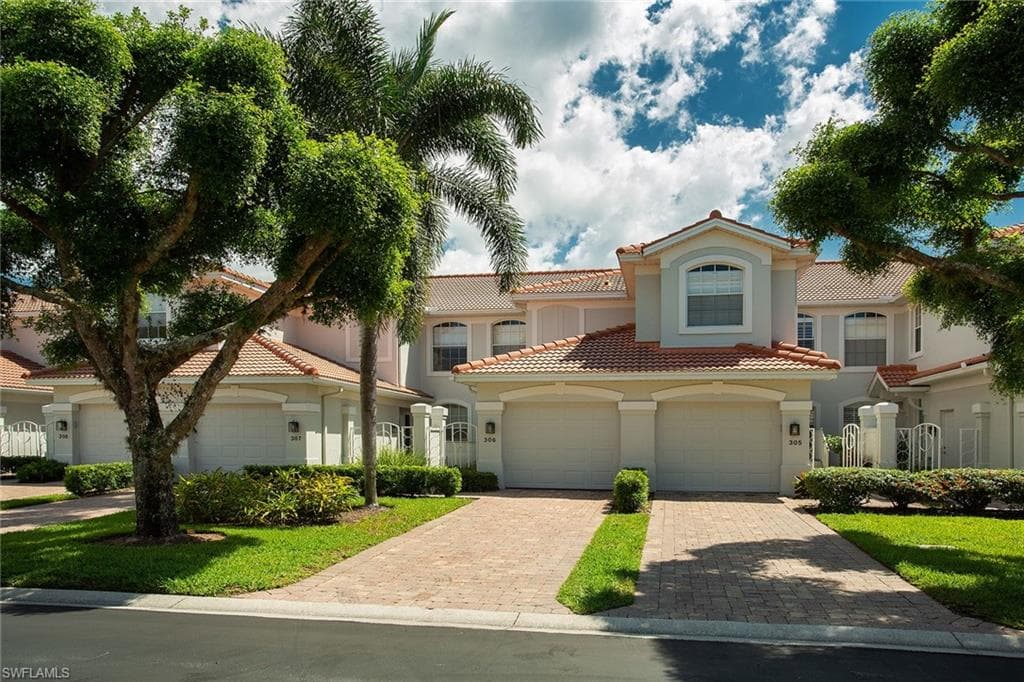 2130 Arielle DR 306 NAPLES, FL 34109
