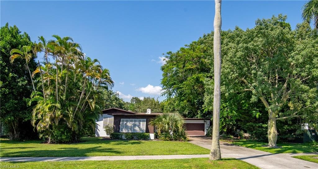 1337 Caloosa DR FORT MYERS, FL 33901