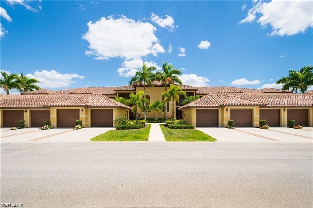 10026 Siesta Bay DR 9112 NAPLES, FL 34120