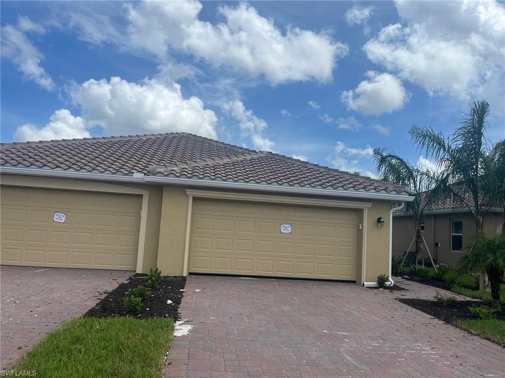 1751 Alameda DR NAPLES, FL 34120