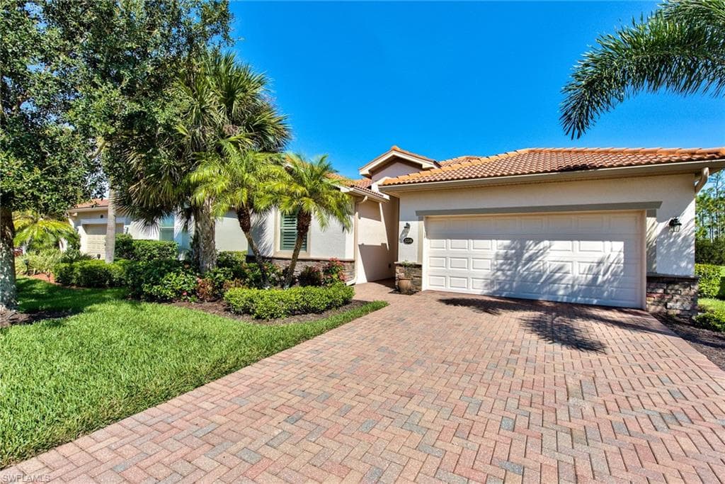 13546 Messino CT ESTERO, FL 33928