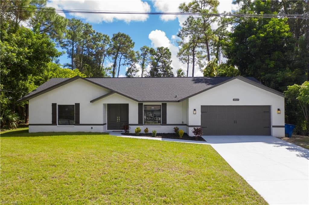 18669 Tangerine RD FORT MYERS, FL 33967