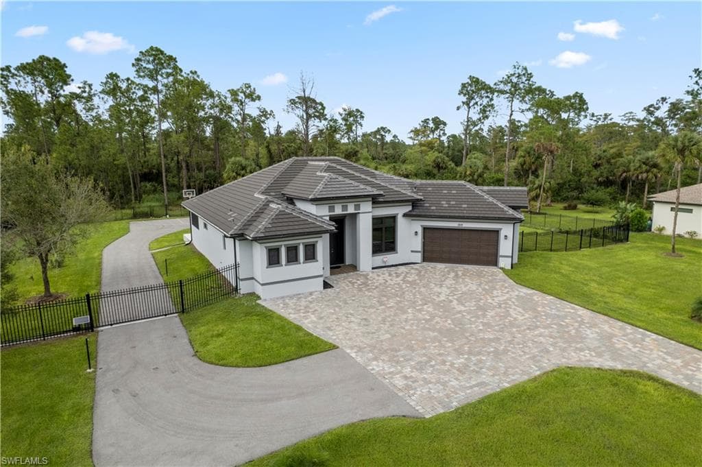 1819 20th AVE NE NAPLES, FL 34120