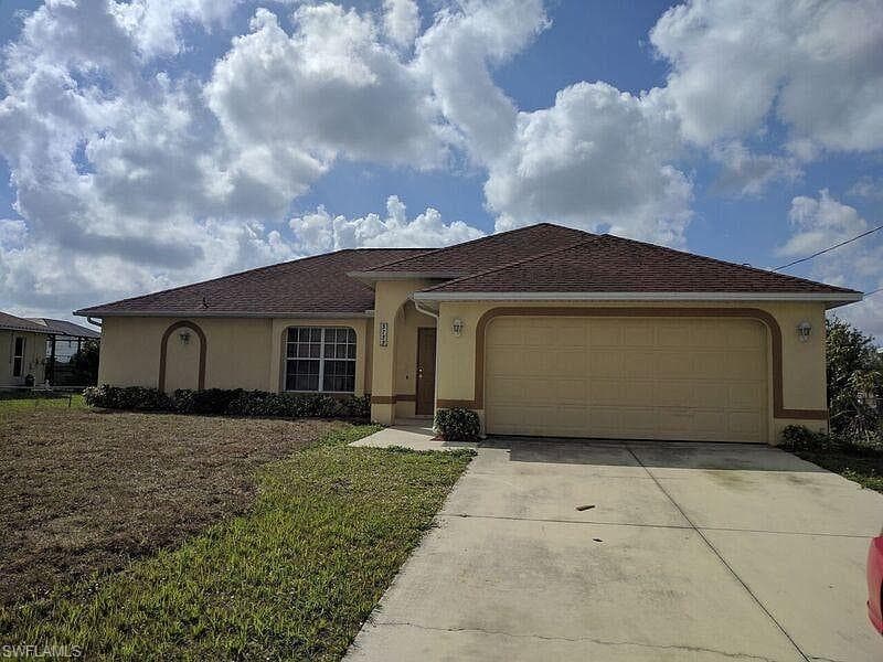 3733 16th ST W LEHIGH ACRES, FL 33971