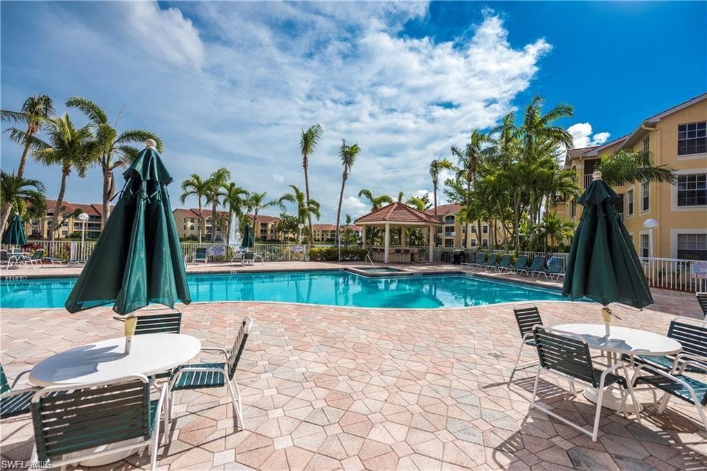 4670 Saint Croix LN 626 NAPLES, FL 34109