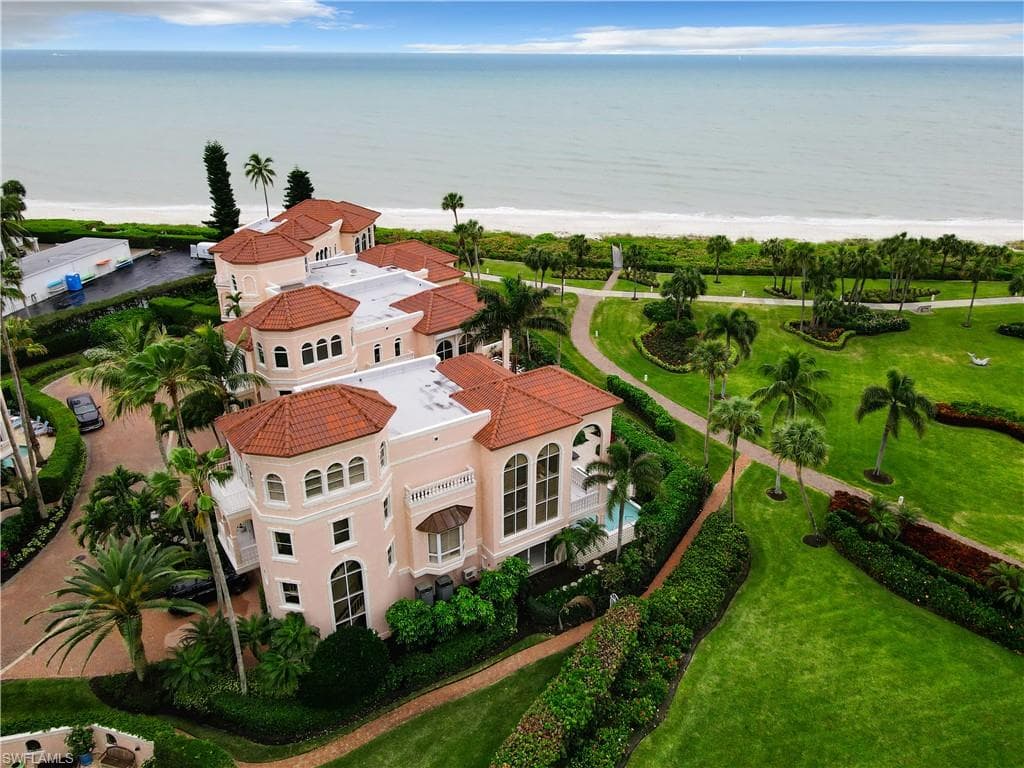 21 Casa Mar LN 21 NAPLES, FL 34103
