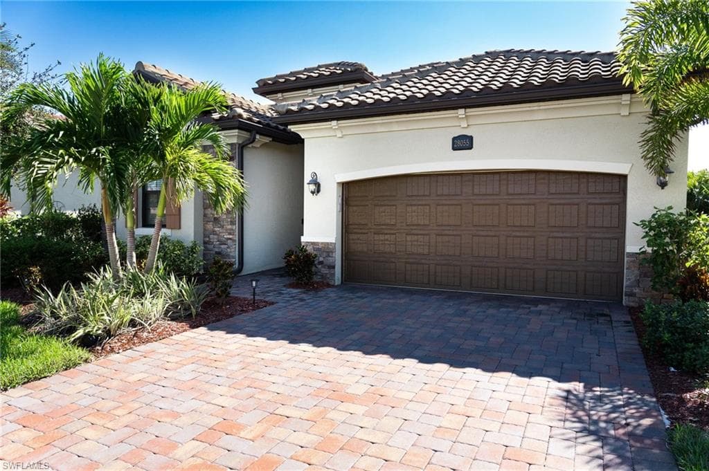 28055 Edenderry CT BONITA SPRINGS, FL 34135
