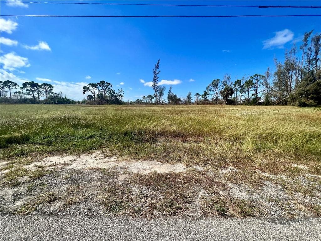 3824 NE 9th PL CAPE CORAL, FL 33909