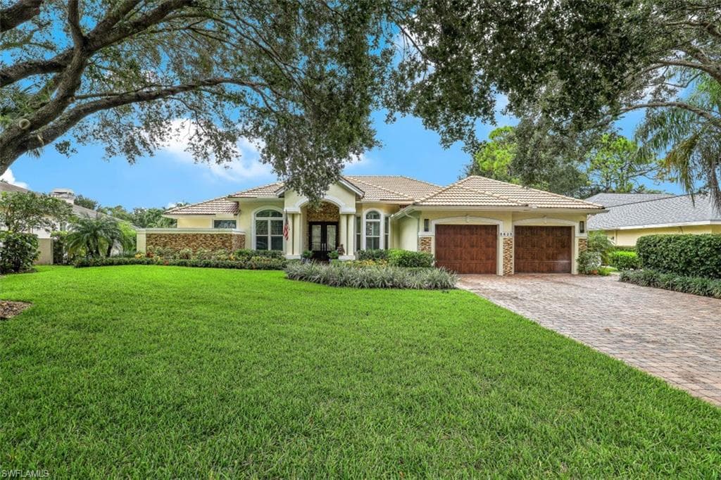 6625 New Haven CIR NAPLES, FL 34109