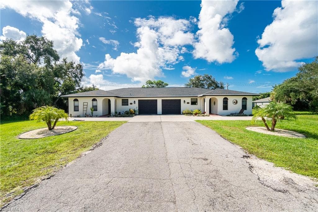 255 Rotonda BLVD W B ROTONDA WEST, FL 33947