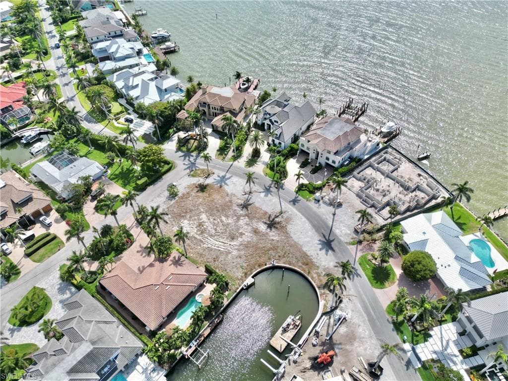2001 Kingfish RD NAPLES, FL 34102