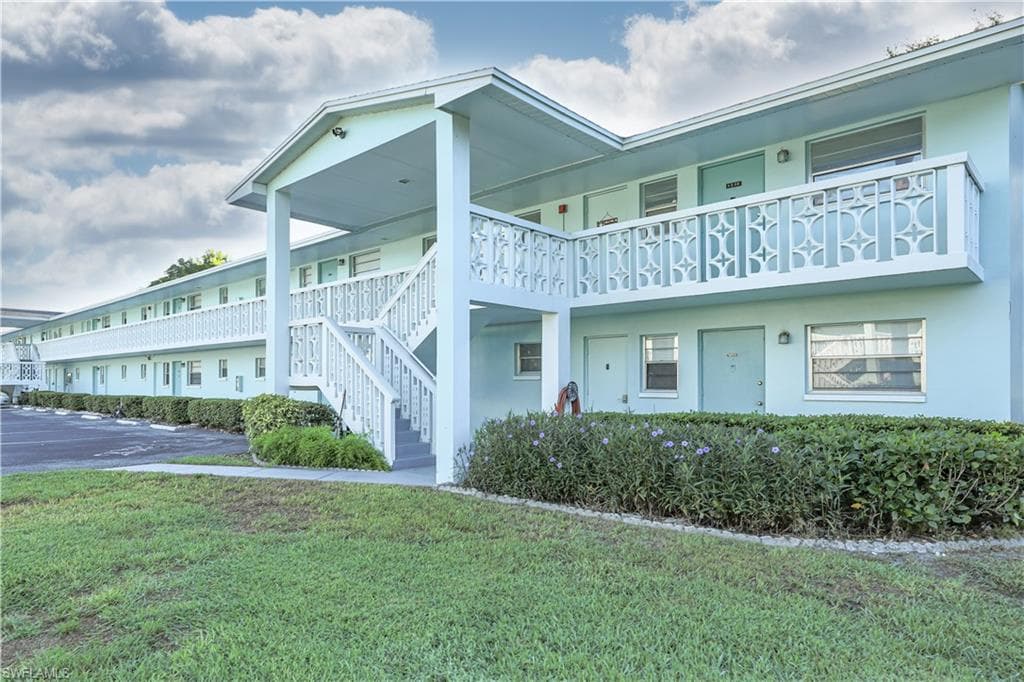 1210 Tropic TER NORTH FORT MYERS, FL 33903