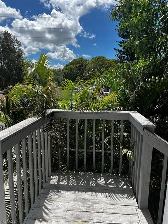 857 91st AVE N NAPLES, FL 34108