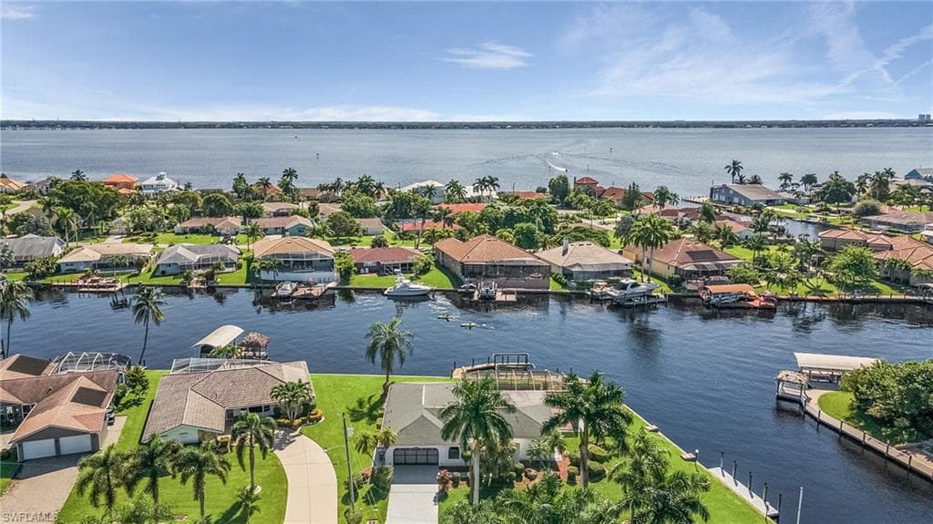 3127 SE 20th PL CAPE CORAL, FL 33904