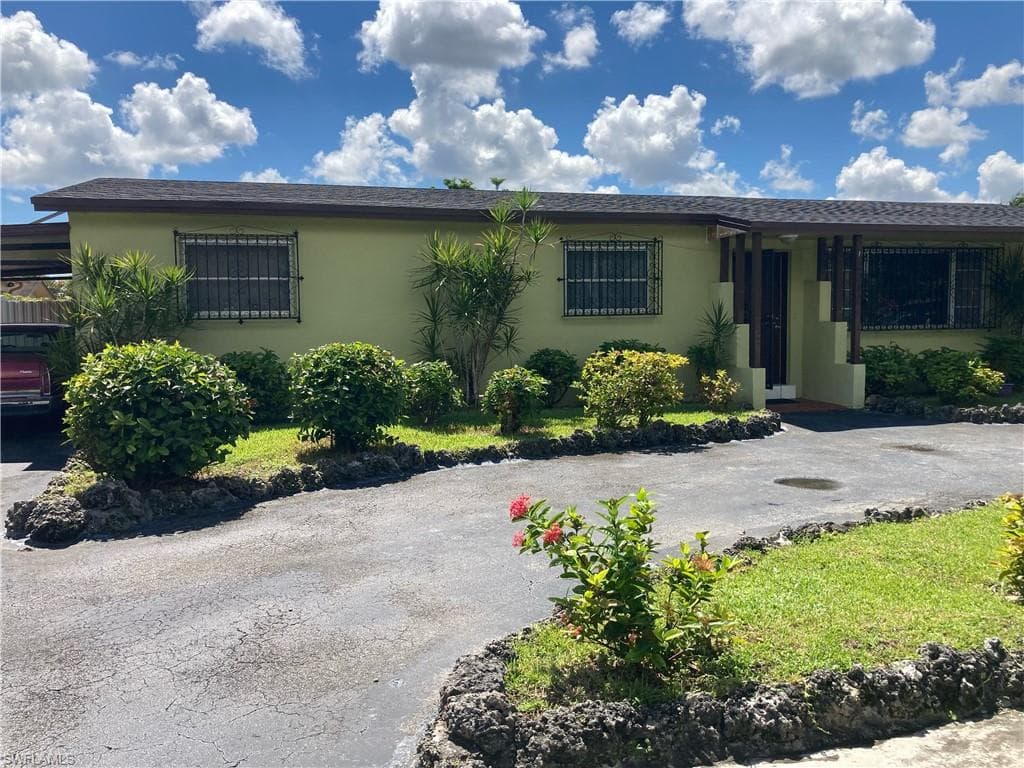 10040 32nd ST MIAMI, FL 33165