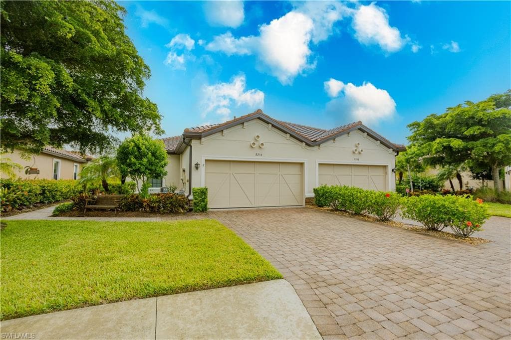 8256 Varenna DR SARASOTA, FL 34231