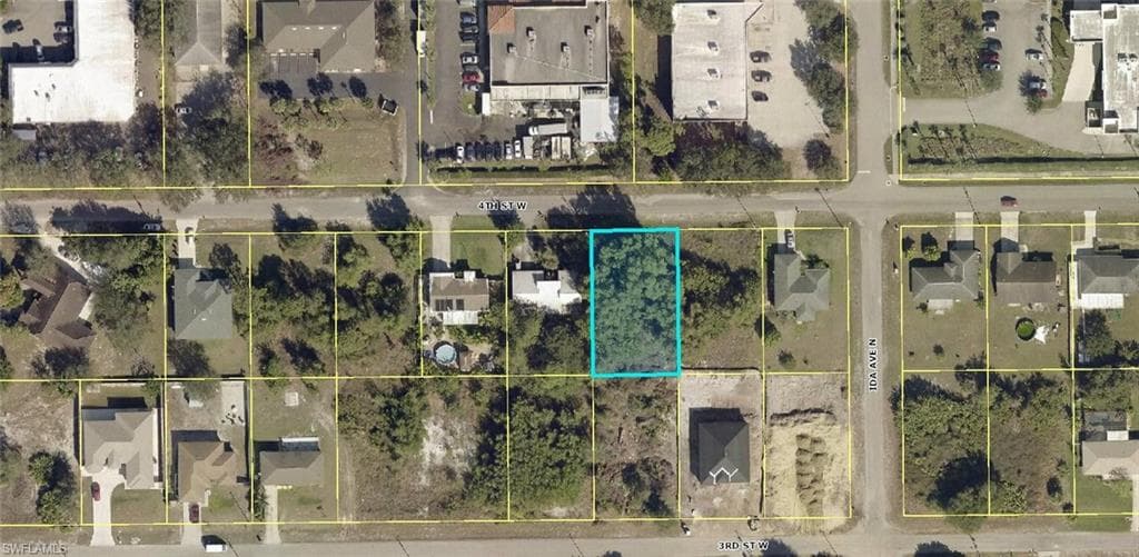 2905 4th ST W LEHIGH ACRES, FL 33971