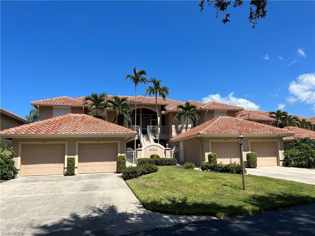 520 Club Marco CIR 2-201 MARCO ISLAND, FL 34145