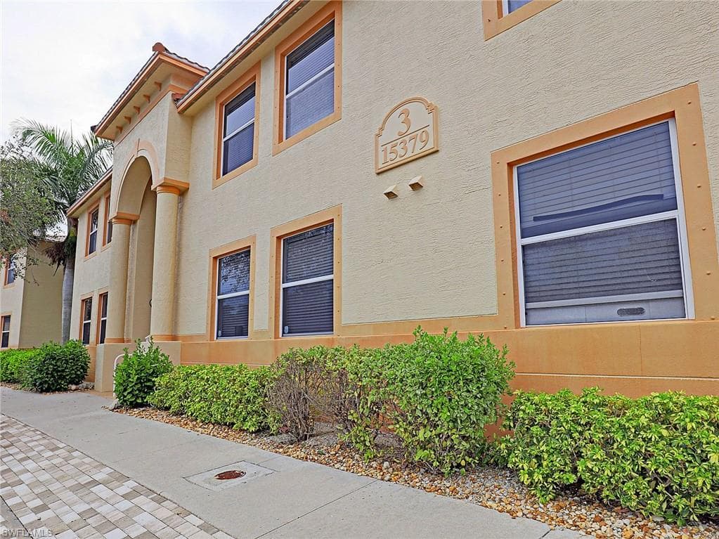 15379 Bellamar CIR 321 FORT MYERS, FL 33908
