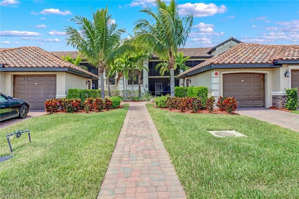 28032 Bridgetown CT 4715 BONITA SPRINGS, FL 34135