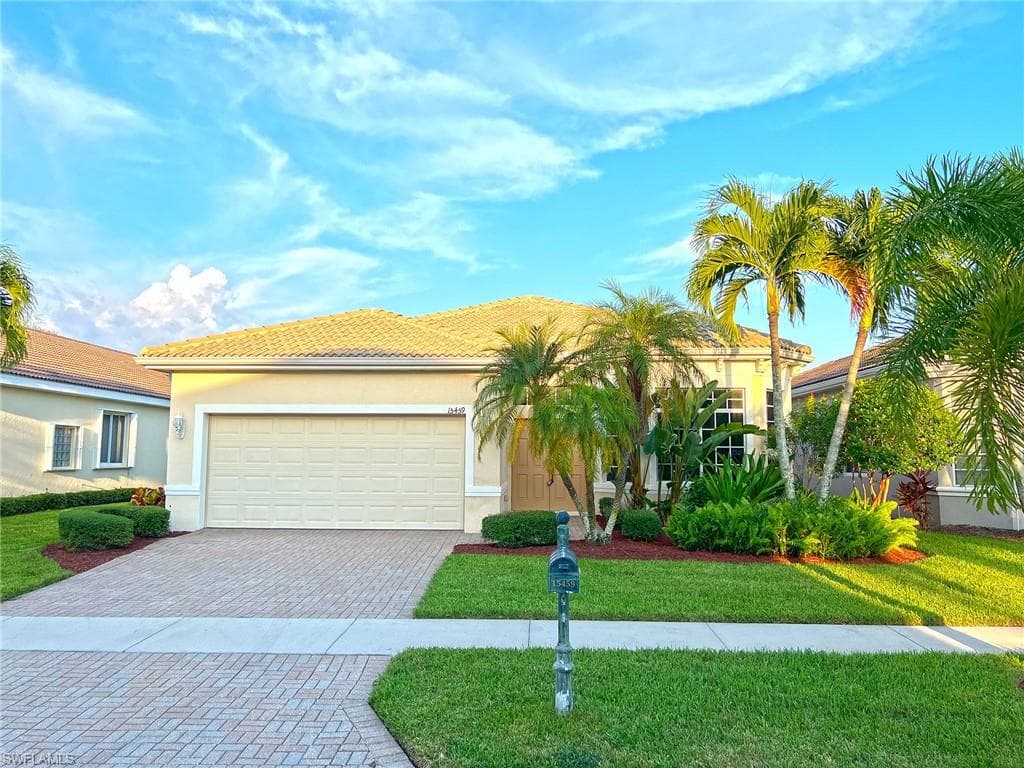 15459 Laguna Hills DR FORT MYERS, FL 33908